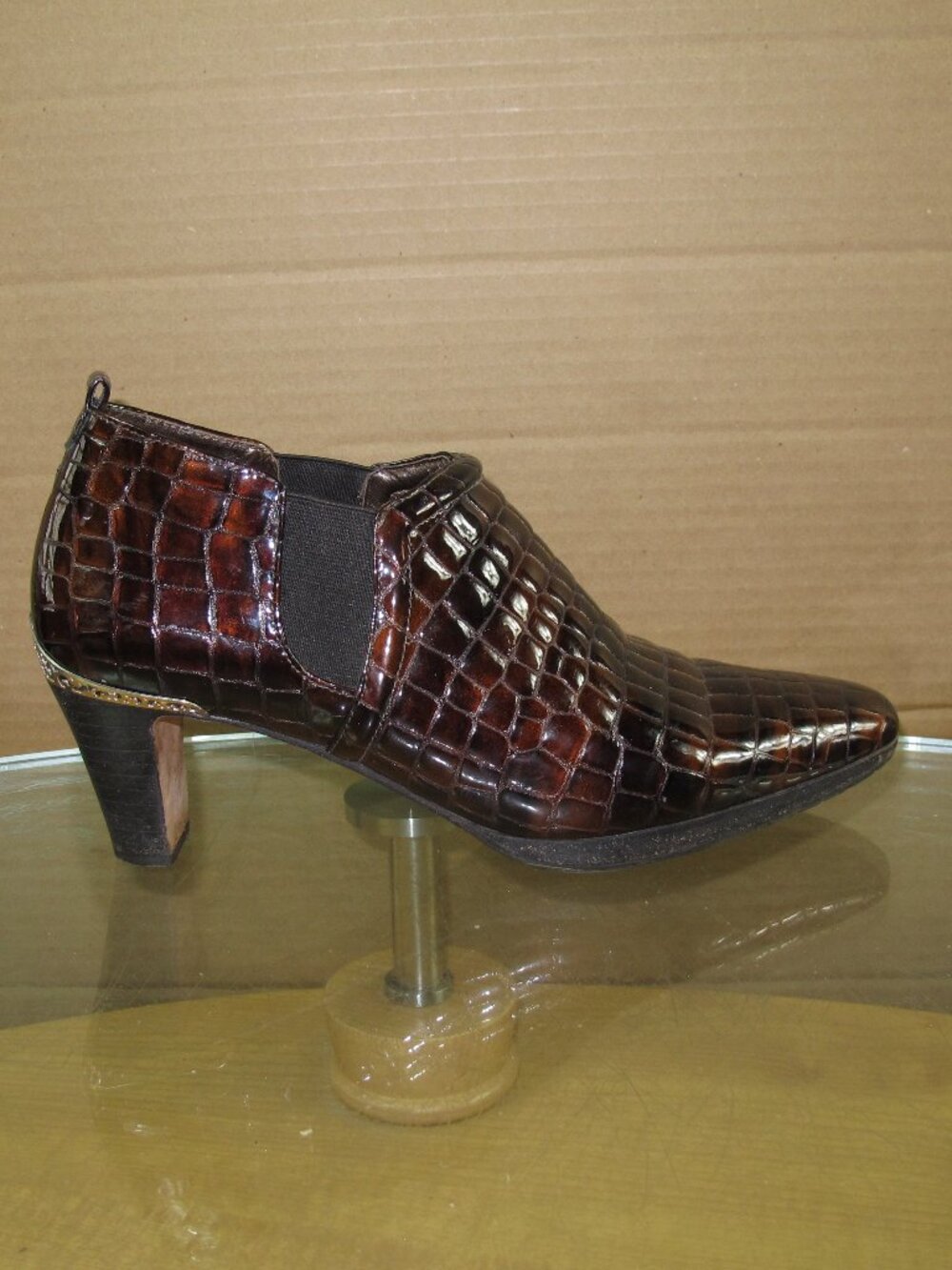 Brighton Trill Booties Patent Leather Animal Print Embossed  Size 9.5